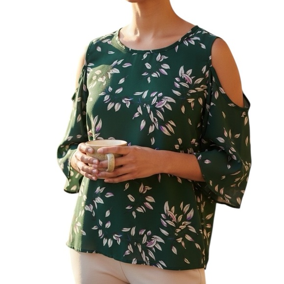 Sienna Sky Top Dark Green Leaf Print Blouse 3/4 Sleeve Cold-Shoulder Size Small - Picture 16 of 16